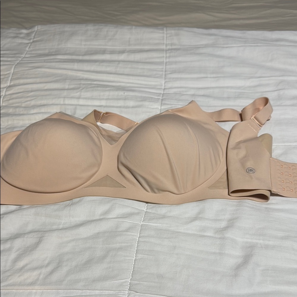 Seamless Tan Bra